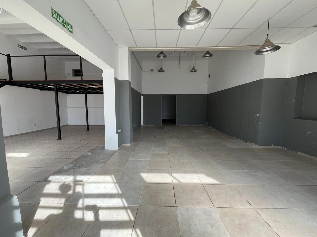 Foto de OPORTUNIDAD DE INVERSIÓN - VENTA Local Comercial con Renta en Zona, imagen 5