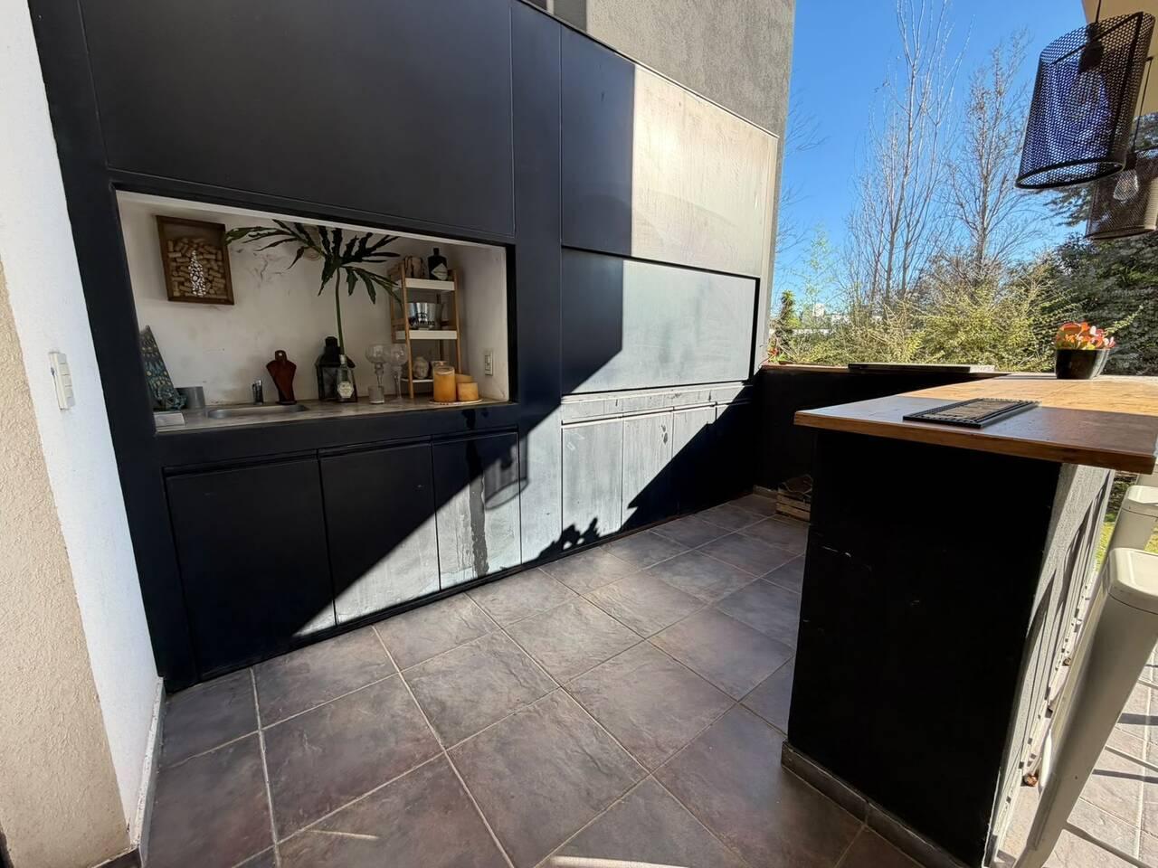 Foto de Venta. La Rufina. Exclusiva casa 3 dormitorios. Lote plano, imagen 5