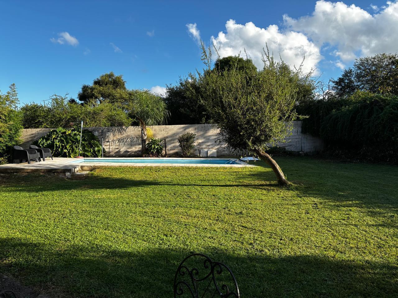 Foto de Venta Casa 3 Dorm. + estudio, 250 m2 cubiertos, 1.600 m2 de terreno, en, imagen 1
