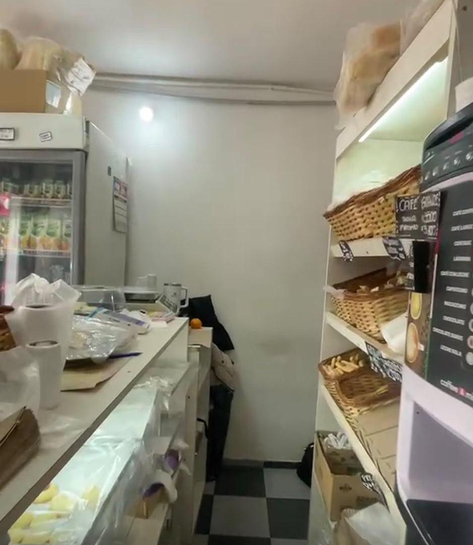 Foto de LOCAL COMERCIAL EN VENTA CON RENTA ACTIVA- IDEAL INVERSOR, imagen 4