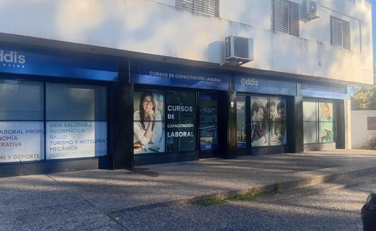 Foto de LOCAL EN VENTA EN VILLA ALLENDE CON RENTA ACTIVA- IDEAL INVERSOR, imagen 3