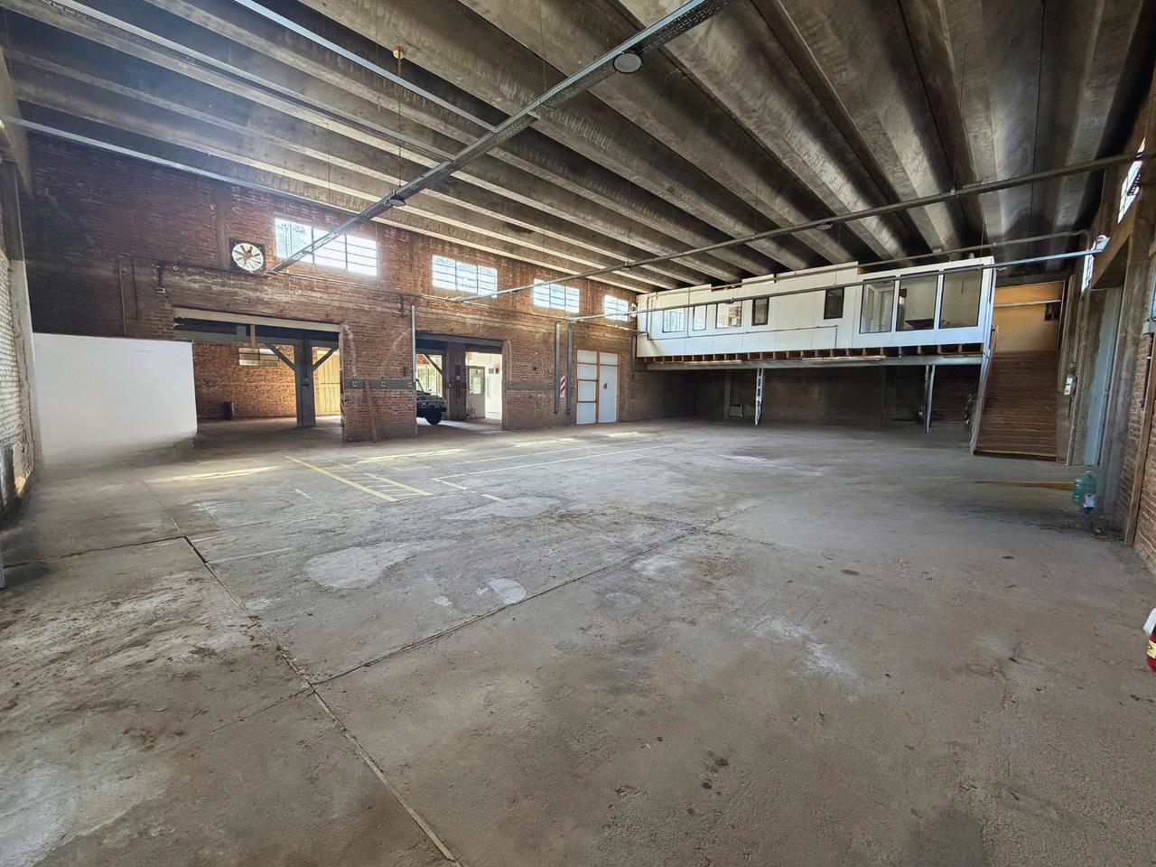 Foto de Galpón en venta en Zona Norte – Av. Ricardo Rojas | 730 m² | 2213 m² de, imagen 2