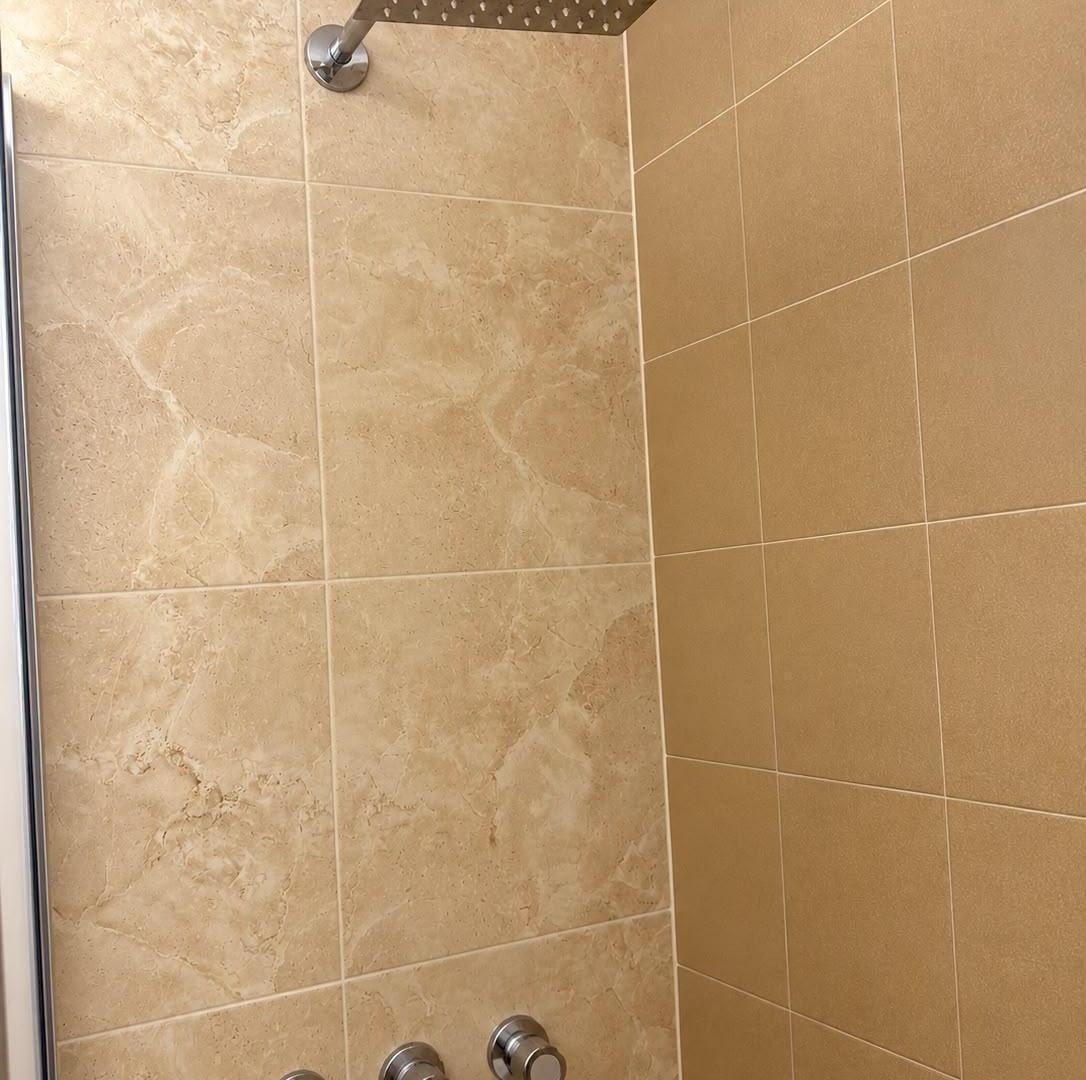 Foto de Departamento de un dormitorio y medio con dos balcones en pleno centro, imagen 2