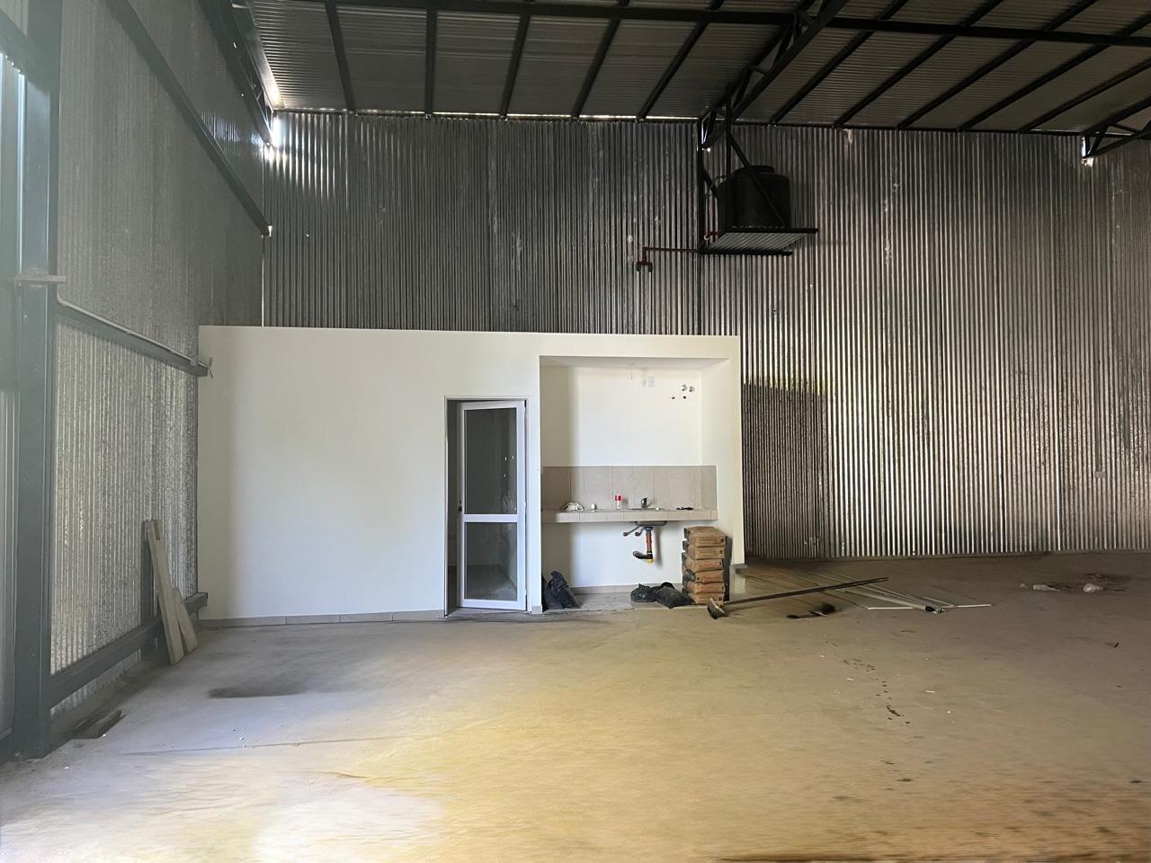 Foto de VENDO GALPON EN BV. LOS ALEMANES, CALLE TAMBURINI, CORDOBA, imagen 5