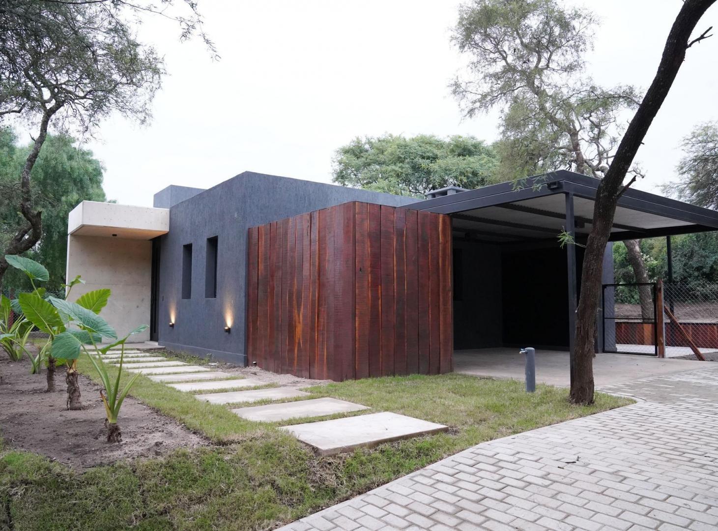 Foto de Venta casa de diseño en villa allende golf. En una planta. Complejo, imagen 1