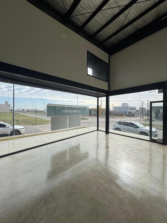 Foto de ALQUILER local comercial esquina en Docta Urbanización. 65mts. Sobre, imagen 4