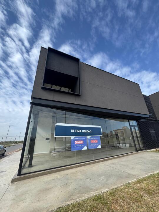 Foto de ALQUILER local comercial esquina en Docta Urbanización. 65mts. Sobre, imagen 1