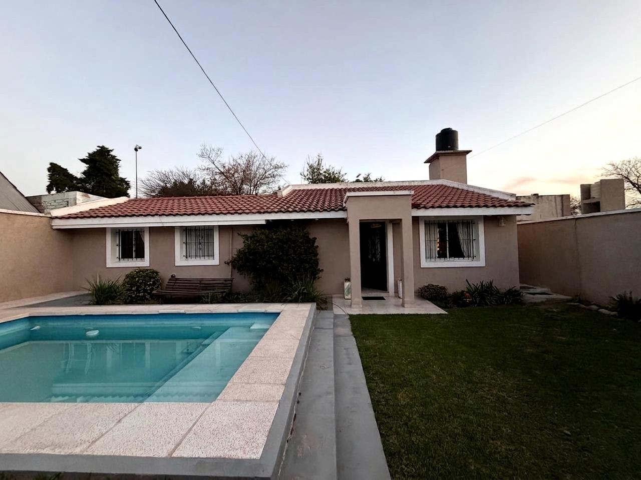 Foto de VENTA CASA VILLA ALLENDE, BARRIO LOMAS ESTE. UNA PLANTA. 3 DORM, imagen 1