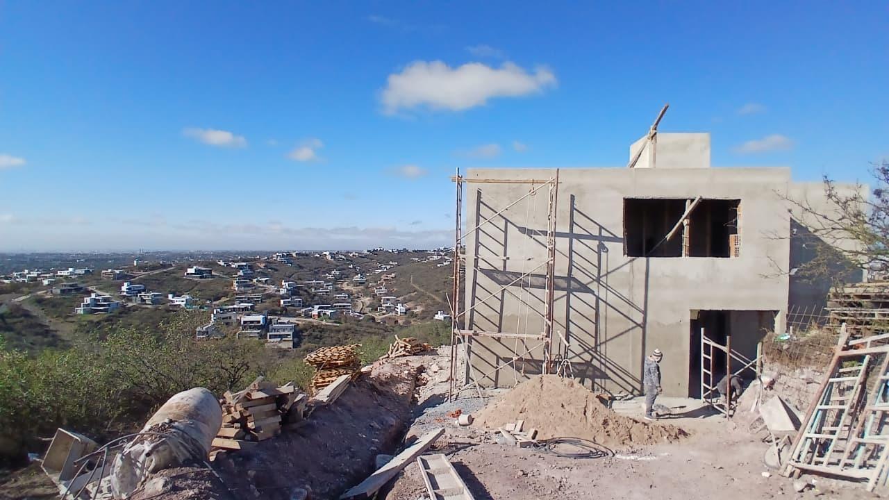 Foto de Casa de 301 m2 - 3 dormitorios - Vistas de la deseada, Calera, imagen 2