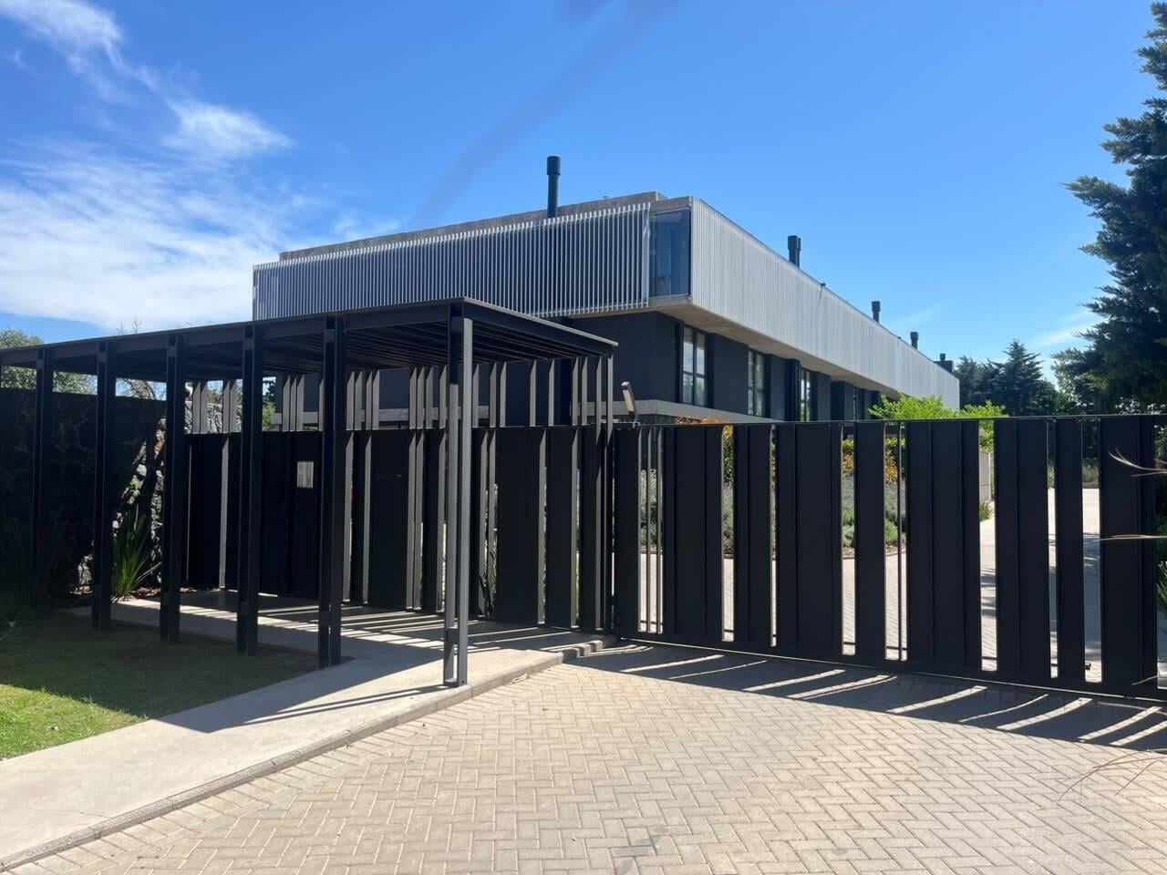 Venta | Dúplex 2 dormitorios | 118 m² cub | Pileta | Hoyo 5 - Av. Luchesse, Villa Allende