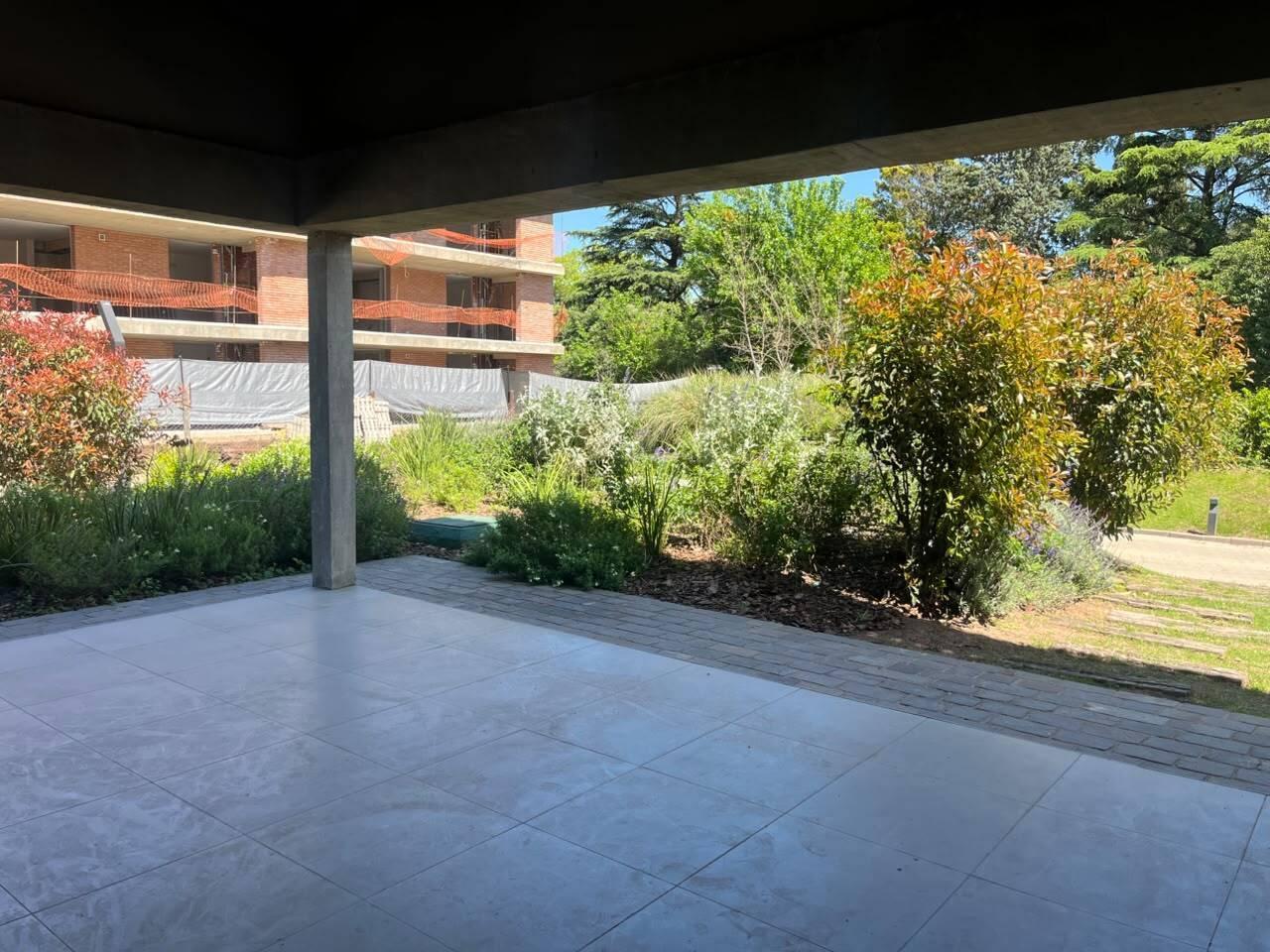 Foto de Venta | Dúplex 2 dormitorios | 118 m² cub | Pileta | Hoyo 5 - Av, imagen 2