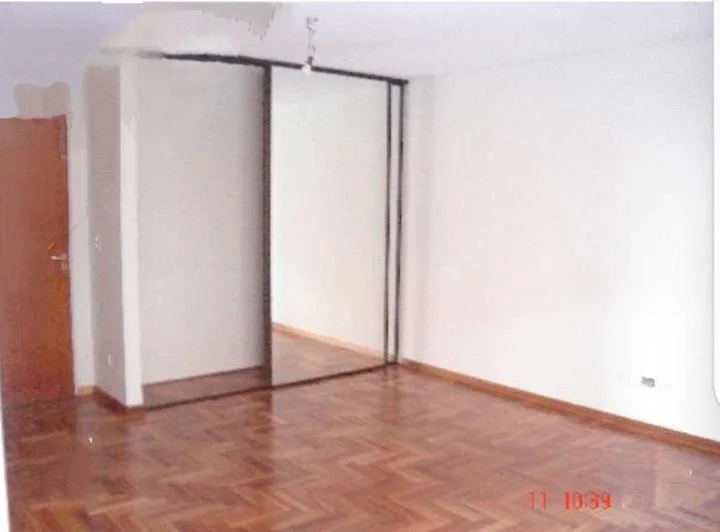 Amplio Monoambiete  en Banfield  Oeste. 3