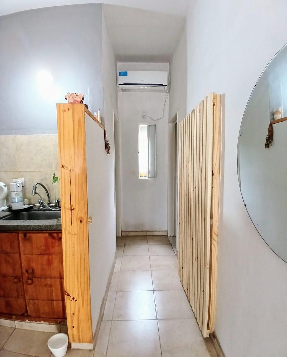 Venta Impecable Casa con Escritura 2 Dorm. B°juan Pablo II 5