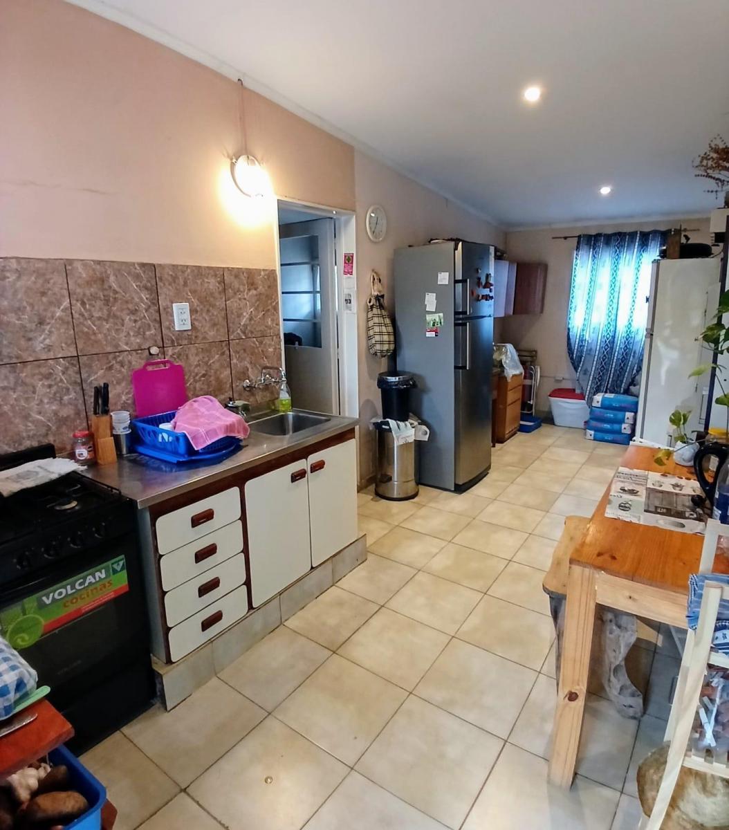 Venta Impecable Casa con Escritura 2 Dorm. B°juan Pablo II 1