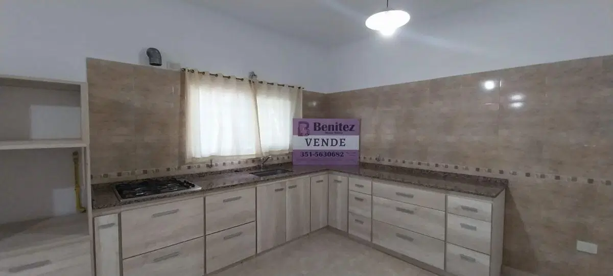 ¡OPORTUNIDAD EN BARRIO LAS PALMAS! 2