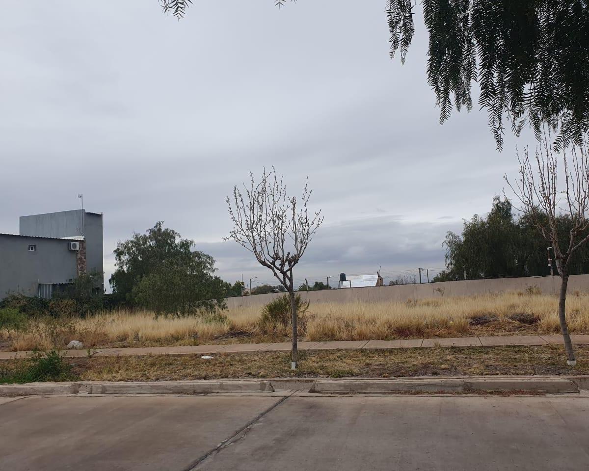 Terreno en Venta en El Challao 4