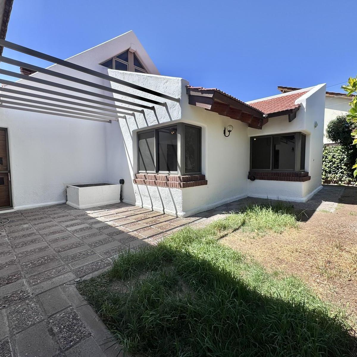 Venta Casa 5 Habitaciones Mendoza 3