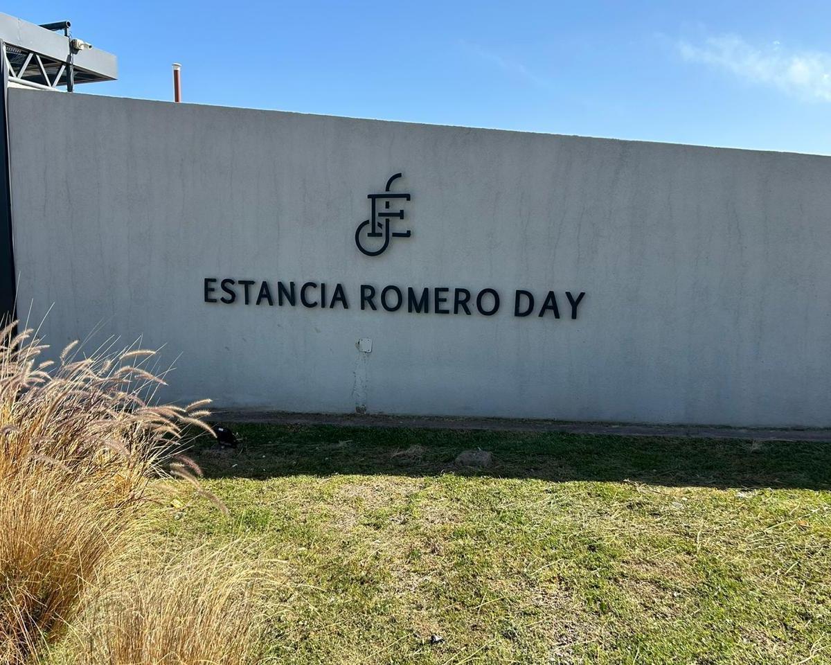 Terreno en Venta Barrio Estancia Romero Day 3