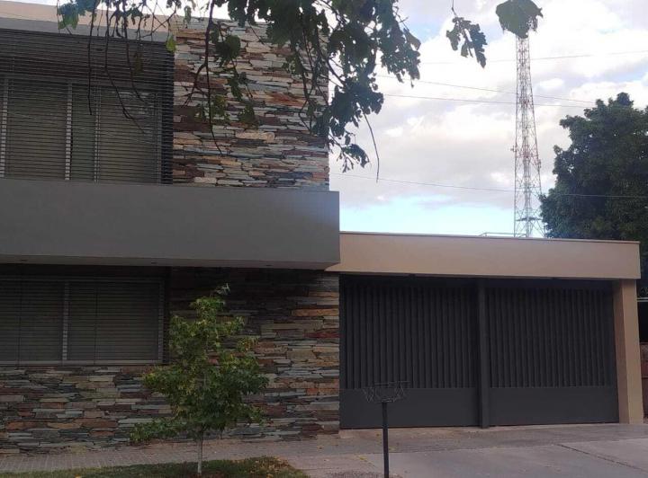 Hermosa Casa en Venta - Cementista Residencial 4