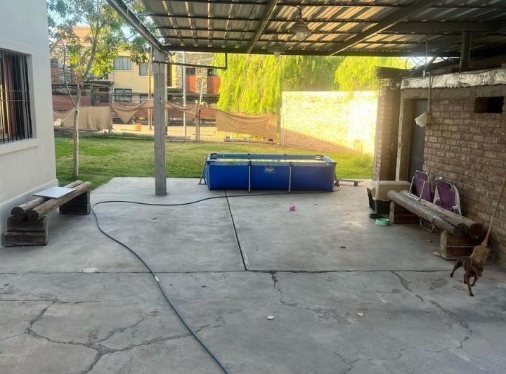 Casa en Venta - Excelente Ubicación Frente a Dalvian 4