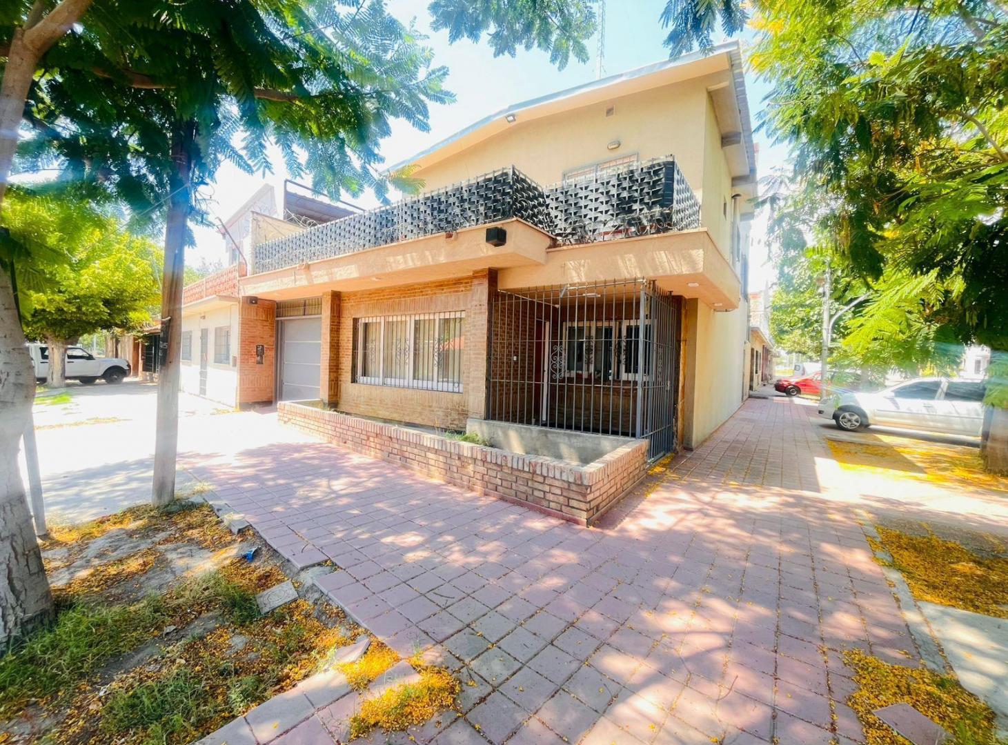 Se Vende Casa esquina- remodelada con departamento nuevo independiente - apta credito- ideal inversi