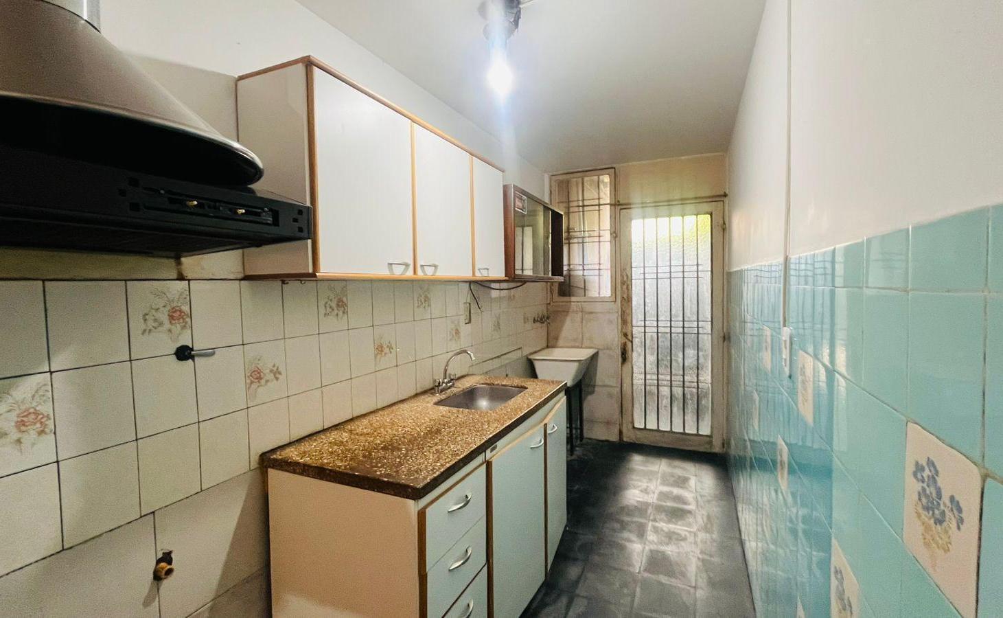Foto de Casa planta baja en venta con departamento independiente en barrio, imagen 1