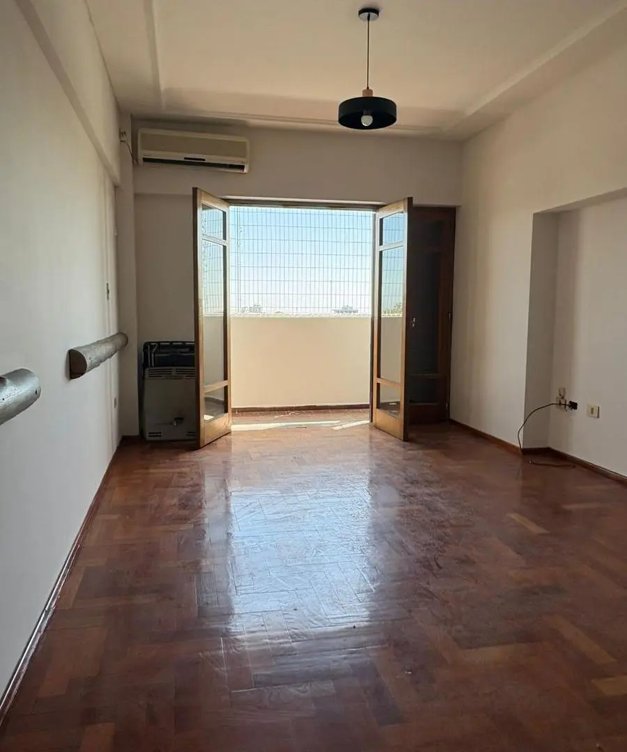 Departamento en venta calle Necochea 5