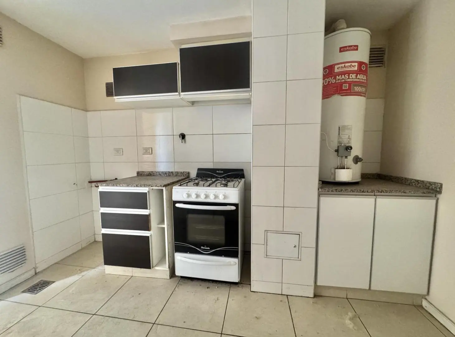 Departamento en complejo privado con seguridad 24 hs | 2 dormitorios y cochera subterránea 5