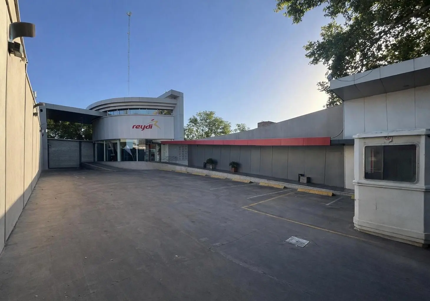 Edificio Comercial en Guaymallen 2