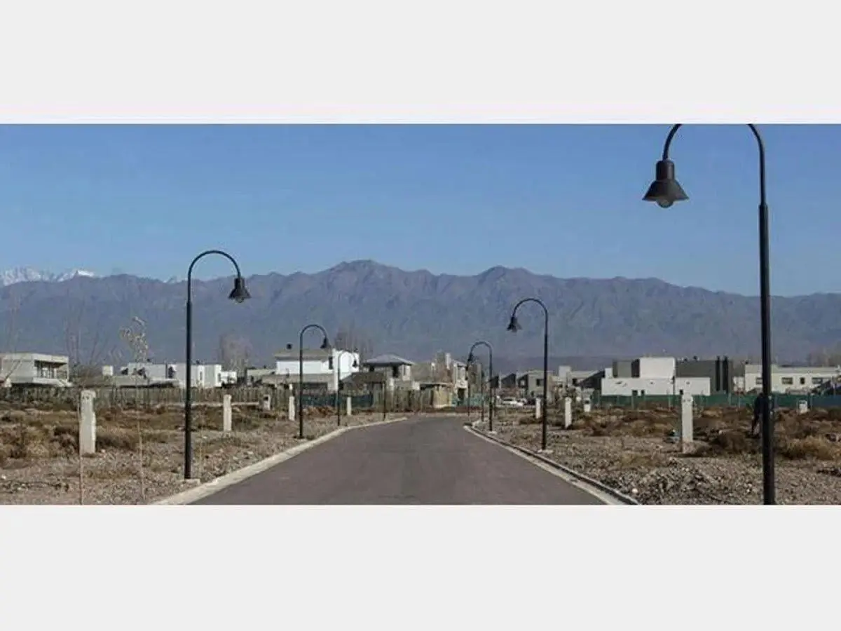 Terreno en Chacras De Coria 2