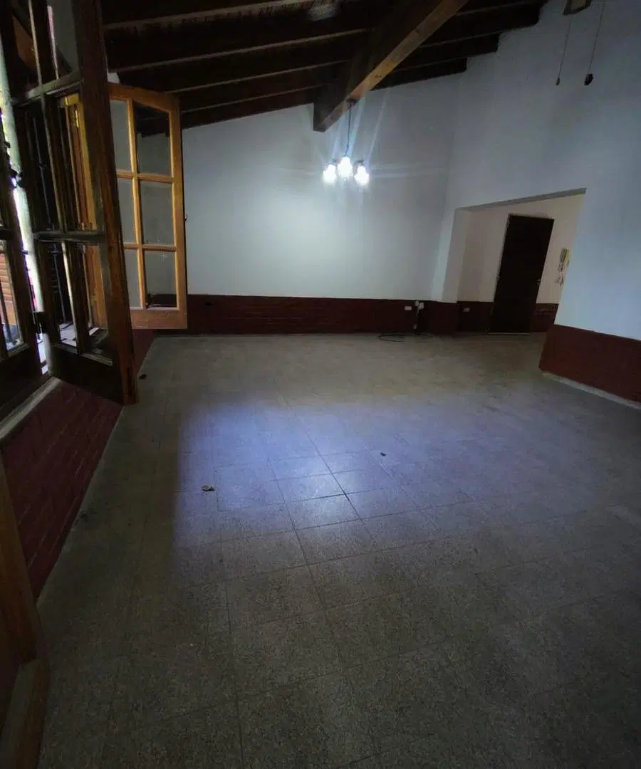 Casa en Venta Rivadavia CENTRO 3 habitaciones lavandería patio con horno a leña churrasquera despens 5