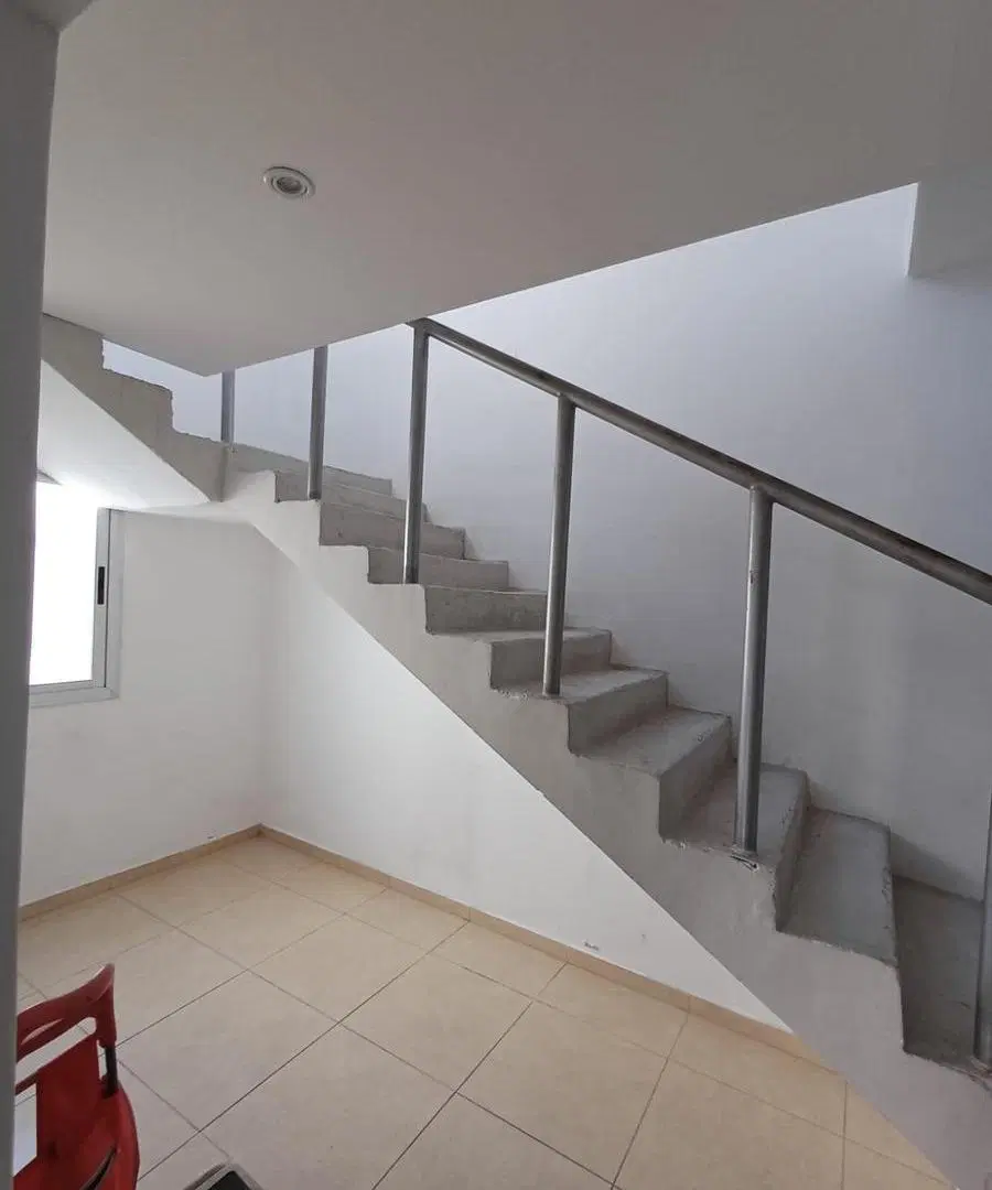 Casa en Alquiler en La Sexta Sección, Ciudad| 3 dormitorios, 3 baños, cochera, pileta 4