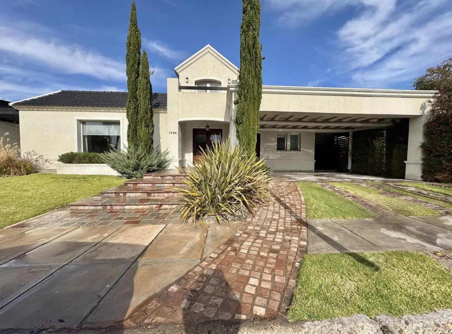 Casa en venta godoy cruz 2
