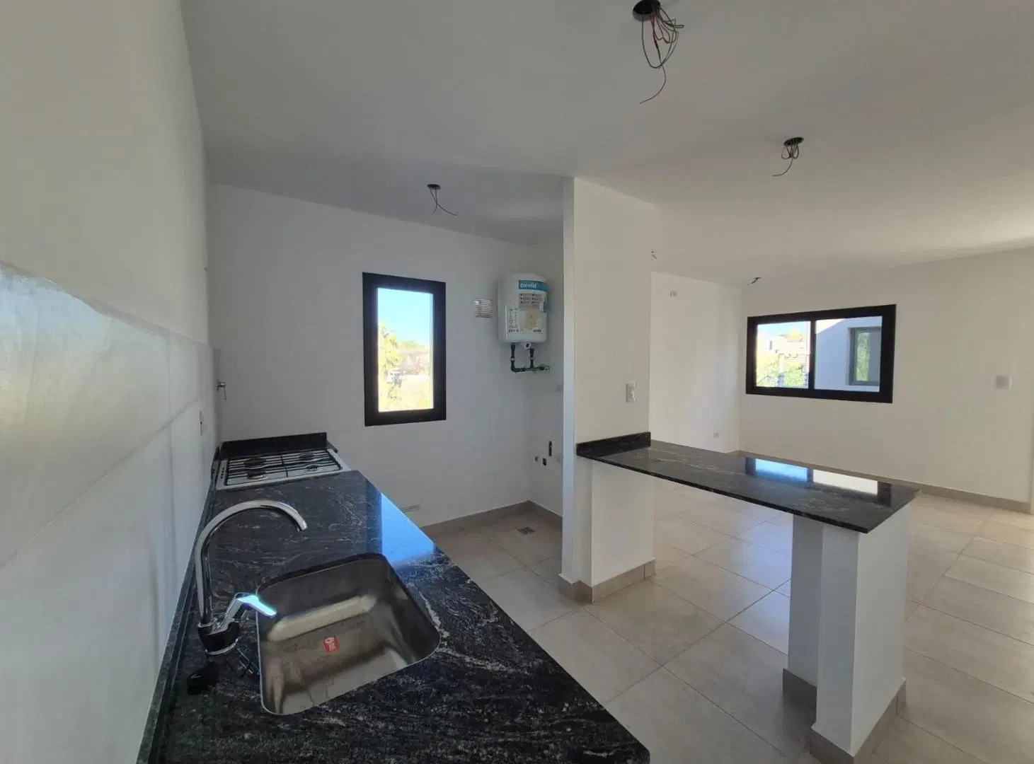 Dpto en Venta 2do Piso - Frente a Dalvian - Calle Dr Notti N° 10 3