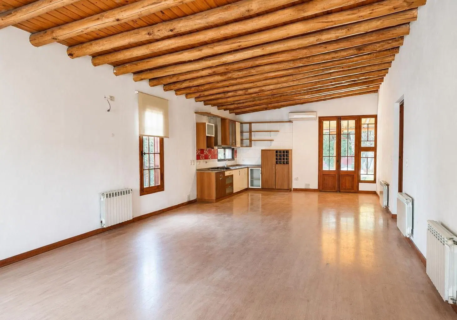 Casa en barrio privado en Mayor Drummond | Suite con vestidor, pileta y cochera triple 3