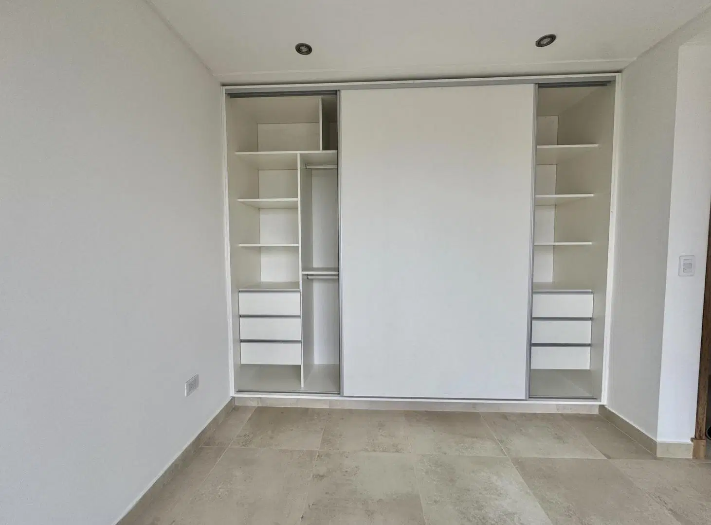 Departamento a estrenar en barrio privado Las Tacas | 2 dormitorios, cochera y amenities, Maipu 3
