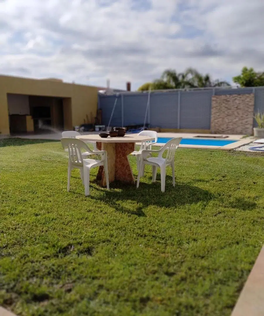 Casa en Venta en Villa America, San Juan/645m2 de terreno, pileta, quincho, cochera y 3 dormitorios 3