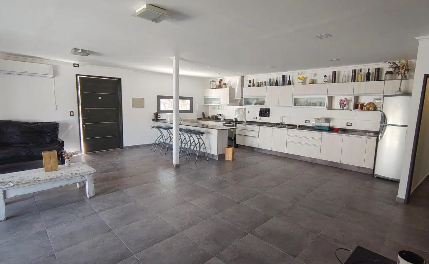 Casa Challao Nuevas Quintas, 4 dormitorios, 3 baños, pileta , acepta permuta, Finanaciación 3