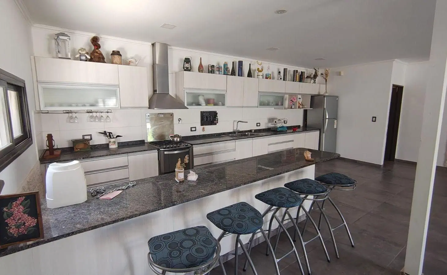 Casa Challao Nuevas Quintas, 4 dormitorios, 3 baños, pileta , acepta permuta, Finanaciación 5