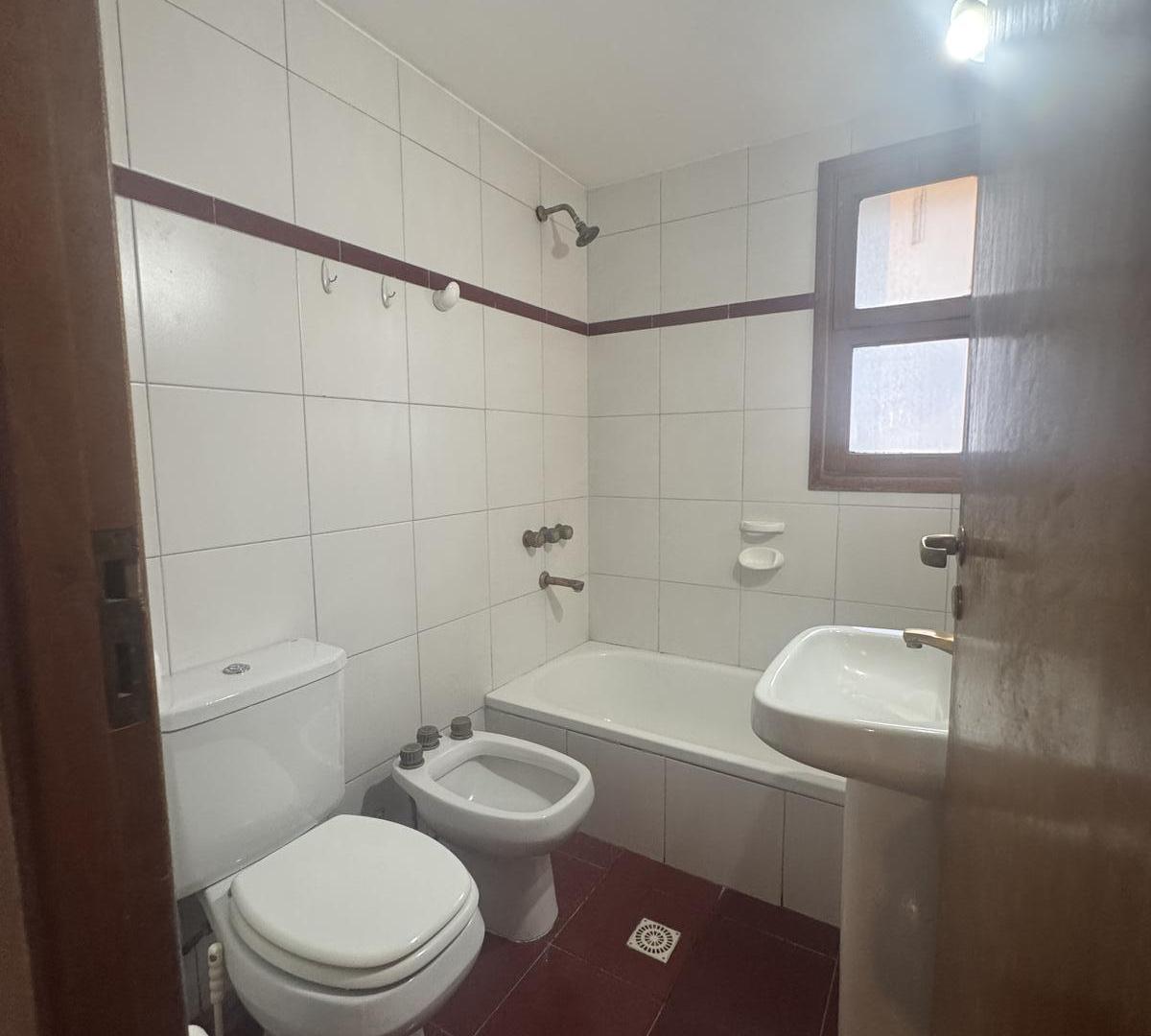 Foto de Departamento en Alquiler en Peatonal - Mendoza, imagen 2