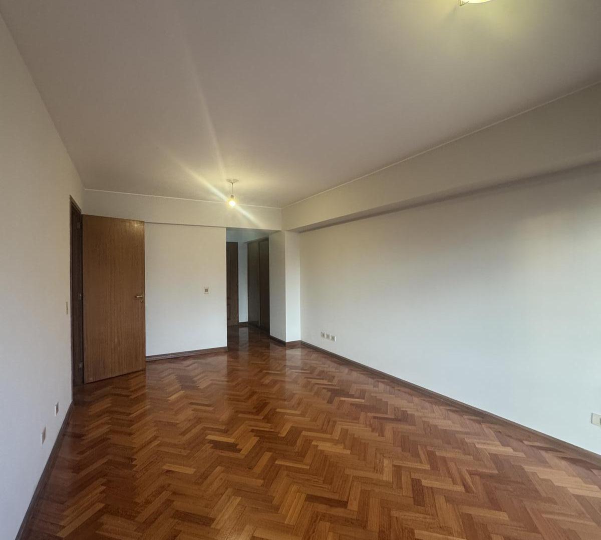 Foto de Departamento en Alquiler en Peatonal - Mendoza, imagen 4