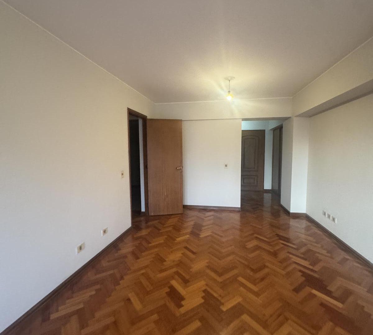 Foto de Departamento en Alquiler en Peatonal - Mendoza, imagen 3