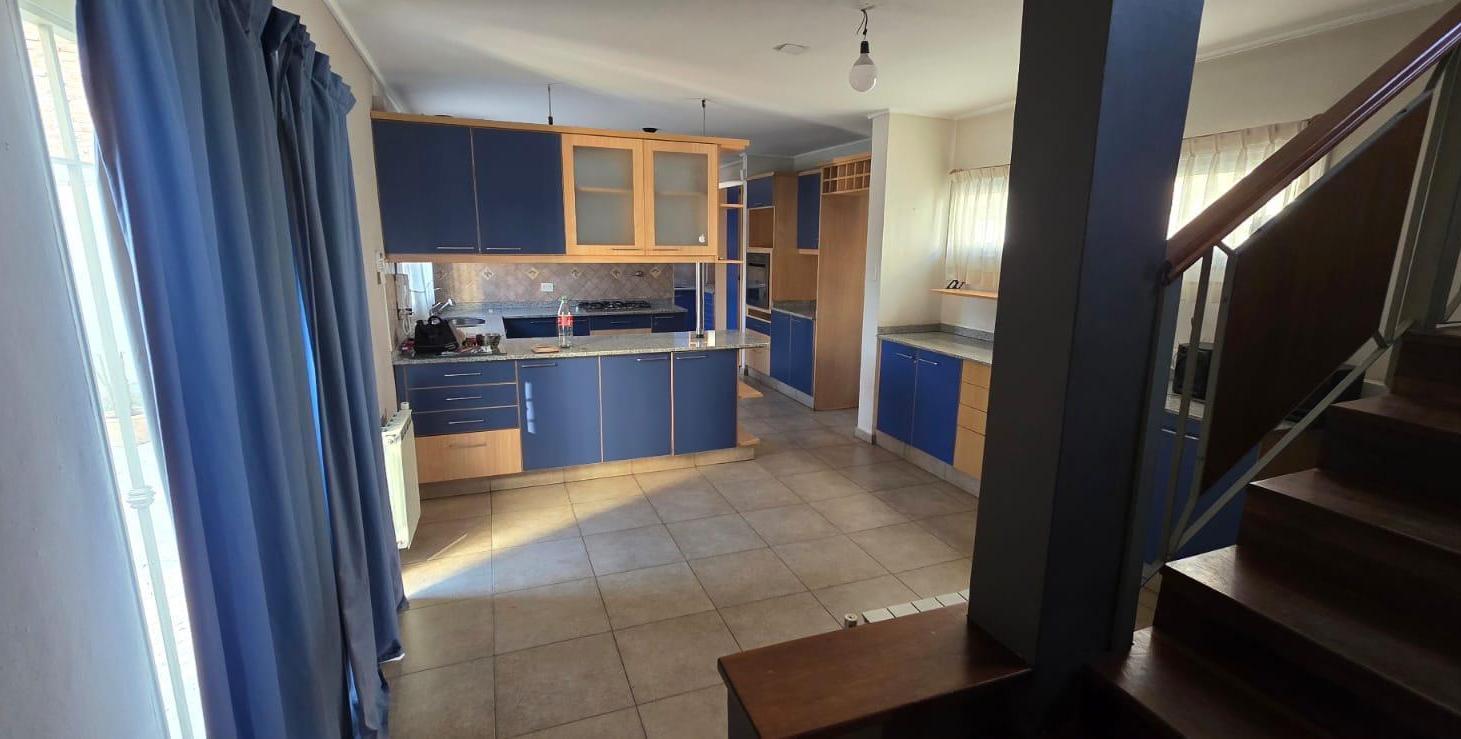 Foto de ESPECTACULAR CASA EN VENTA SEXTA SECCION - CIUDAD MENDOZA - APTO CREDITO, imagen 1