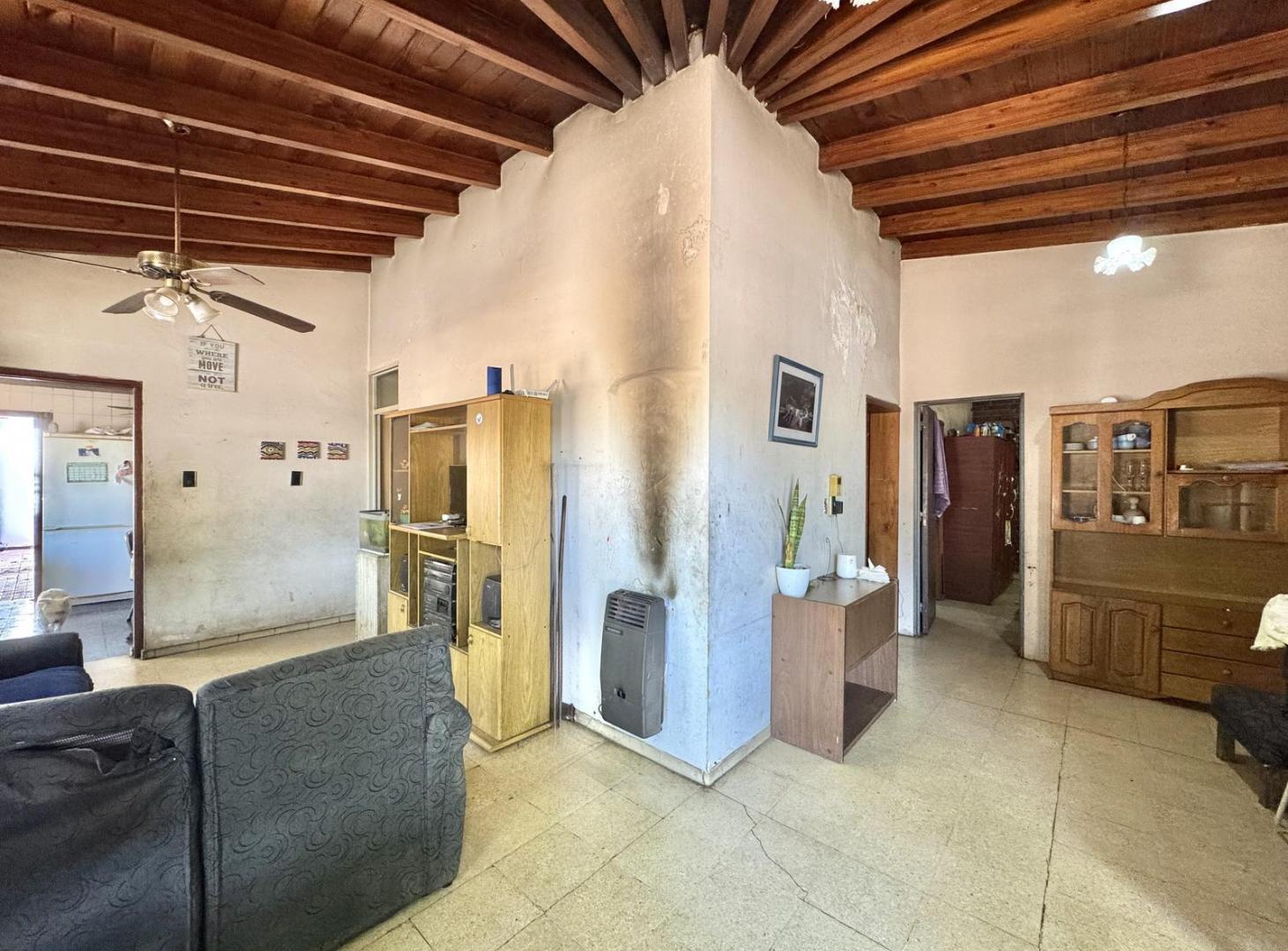 Foto de Casa en venta en Dorrego, Guaymallén, 4 dormitorios, patio y cochera, imagen 5