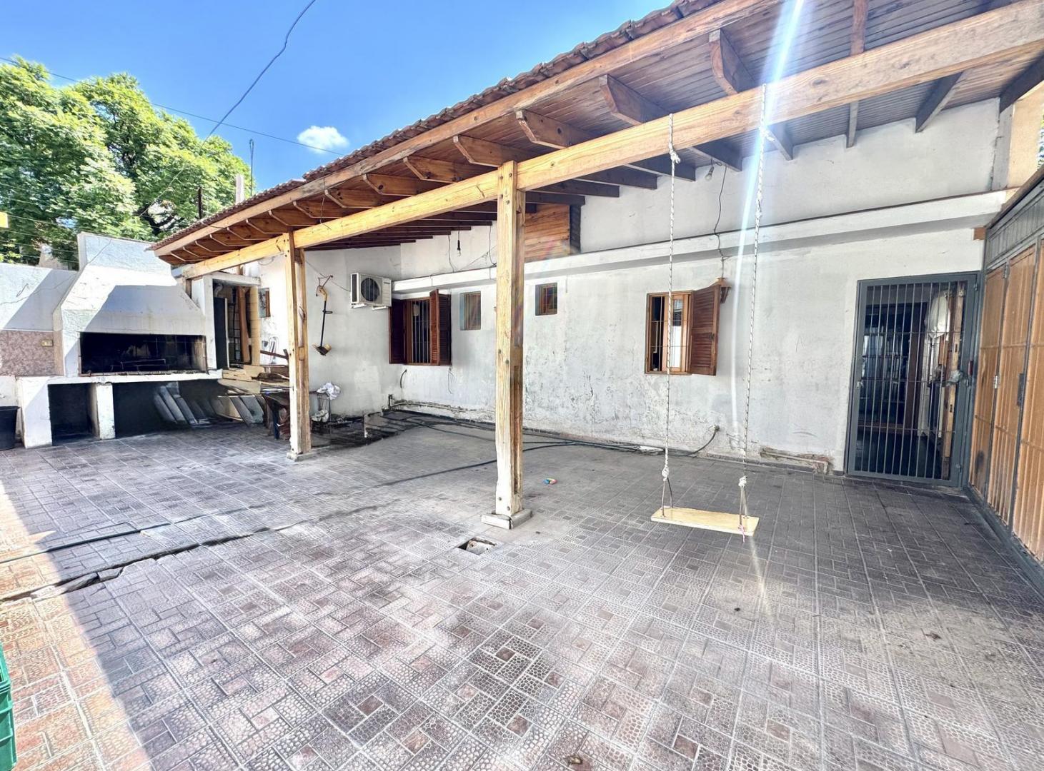 Foto de Casa en venta en Dorrego, Guaymallén, 4 dormitorios, patio y cochera, imagen 3