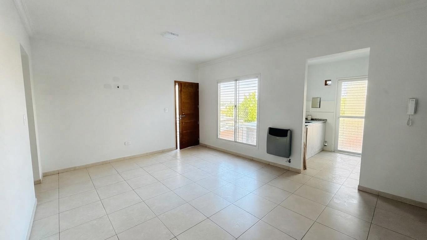 Foto de Oportunidad Departamento en Villa Nueva De Guaymallen complejo de 4, imagen 2