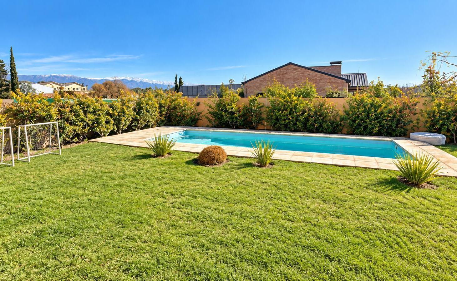 Foto de Casa en venta Barrio Privado Tierras Altas, Carrodilla., imagen 1