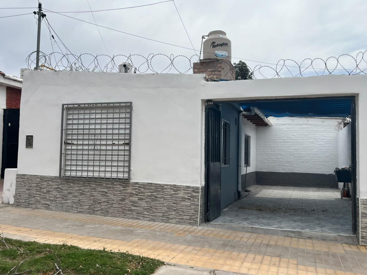 Foto de Casa Alquiler 1 dorm con cochera, imagen 3