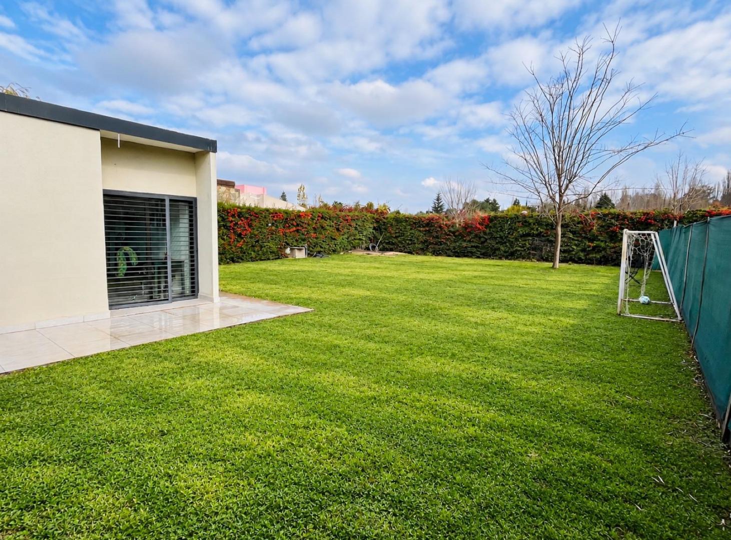 Foto de Espectacular Casa en Venta en VISTALBA, imagen 2