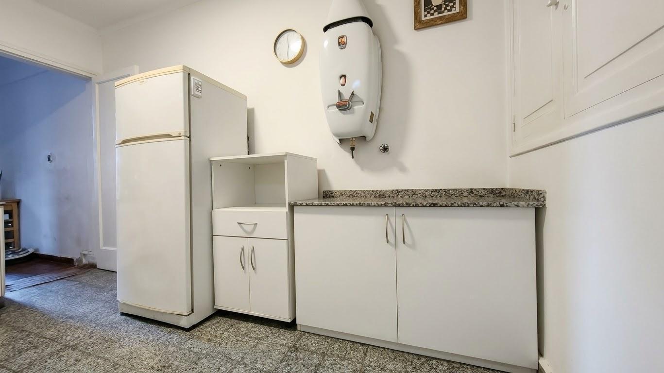 Foto de Hermosa casa a la Venta Rioja 400 entre República de Siria y Morón B°, imagen 5